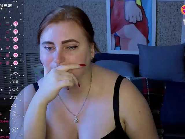 Aliciaredluv live cam preview