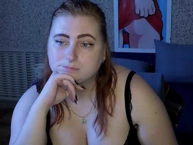 Aliciaredluv, en directo ahora en BongaCams