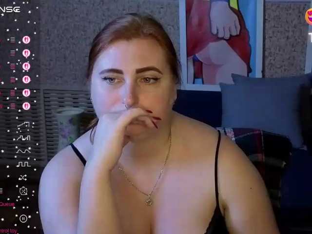 Aliciaredluv live cam preview