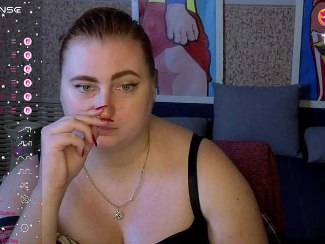 Aliciaredluv live cam on BongaCams