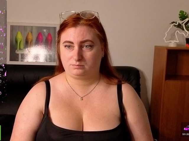 Aliciaredluv live webcam show