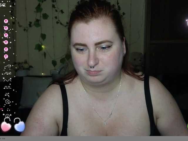 Aliciaredluv webcam