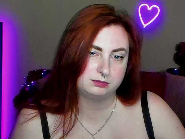 Aliciaredluv Live Cam on BongaCams