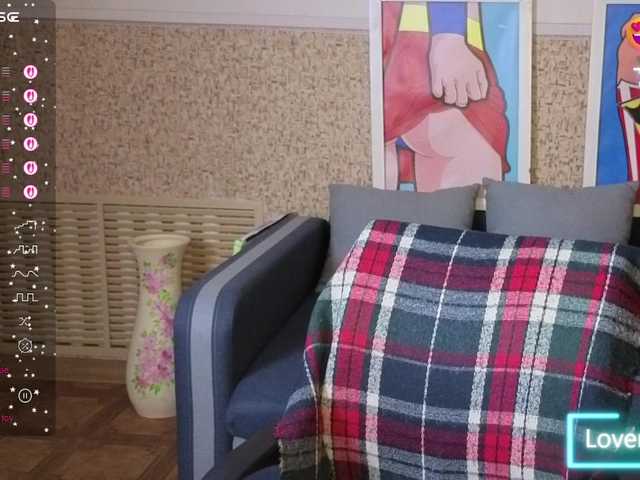 Aliciaredluv live cam on BongaCams