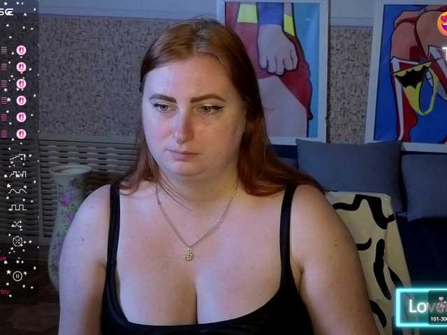 Aliciaredluv live cam on BongaCams