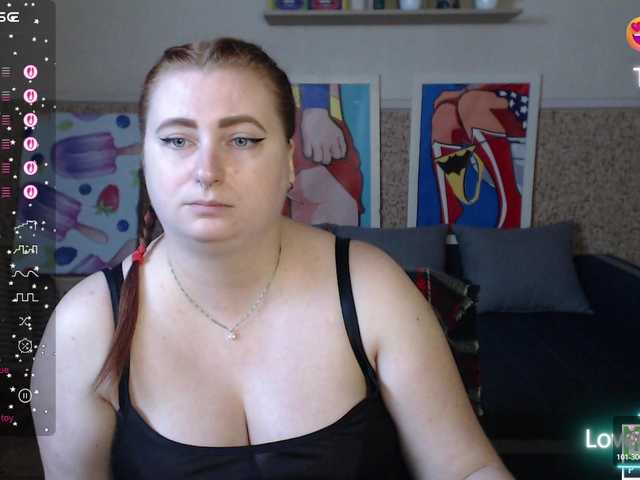 Aliciaredluv live webcam show