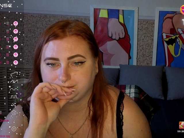 Aliciaredluv live cam on BongaCams