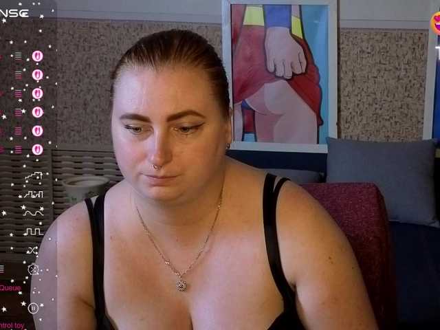 Aliciaredluv live cam preview