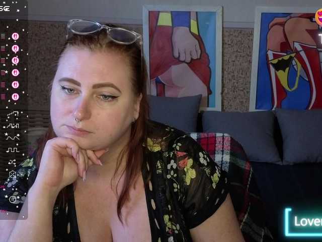 Aliciaredluv live cam