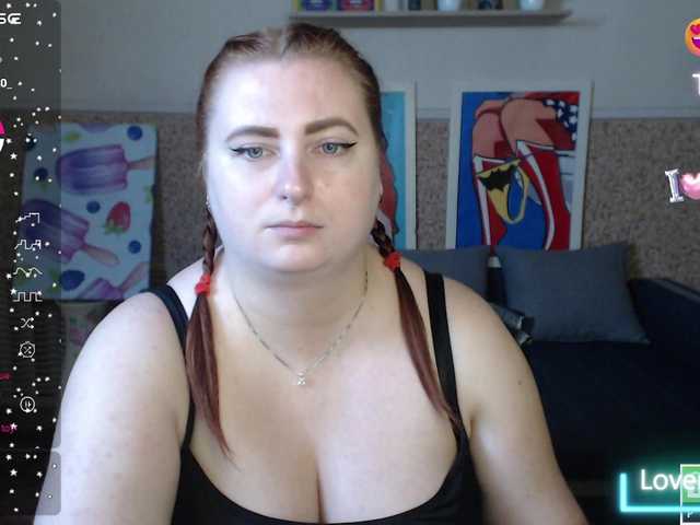 Aliciaredluv live webcam show