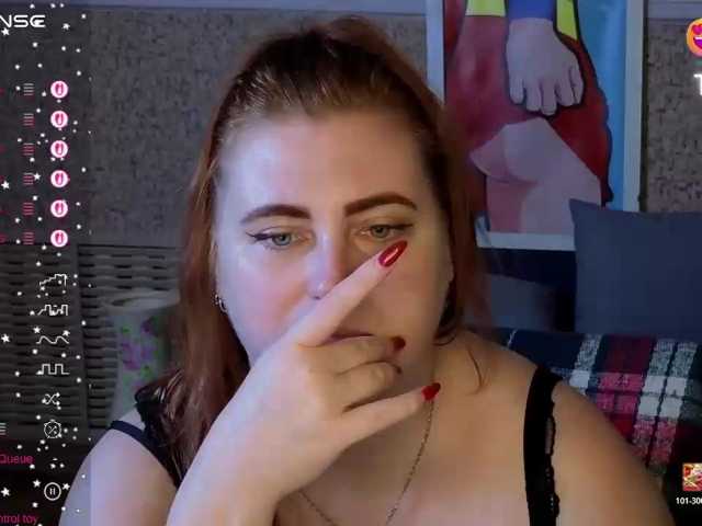 Aliciaredluv live cam on BongaCams