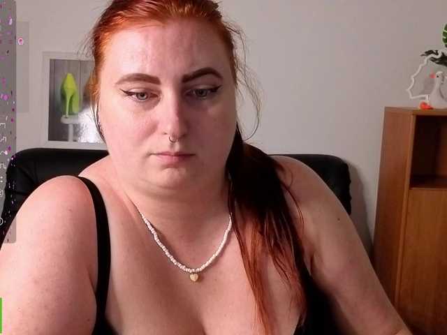 Aliciaredluv live webcam show