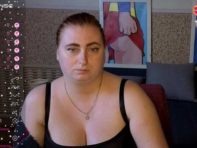Aliciaredluv live cam preview