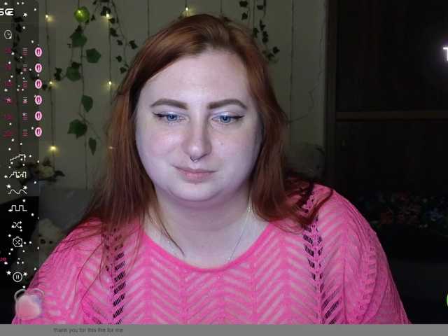 Aliciaredluv live cam on BongaCams