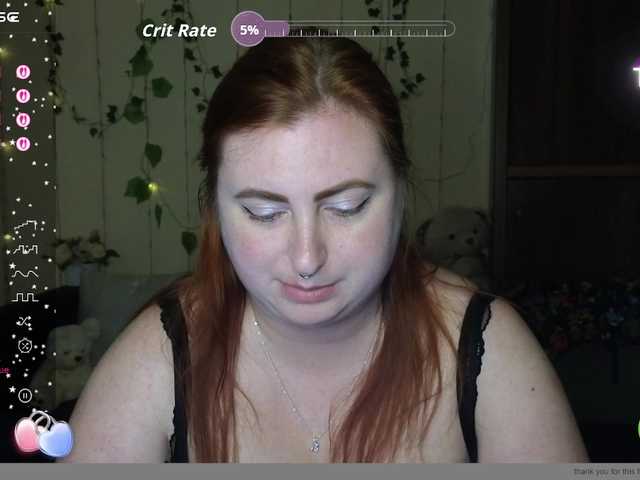 Aliciaredluv live cam on BongaCams