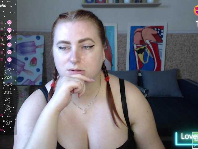 Aliciaredluv live webcam show