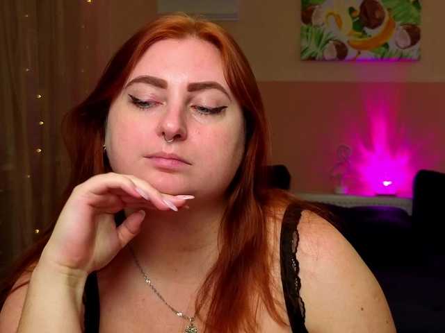 Aliciaredluv live cam on BongaCams