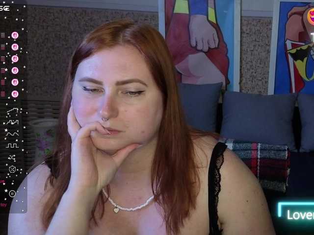 Aliciaredluv live cam on BongaCams
