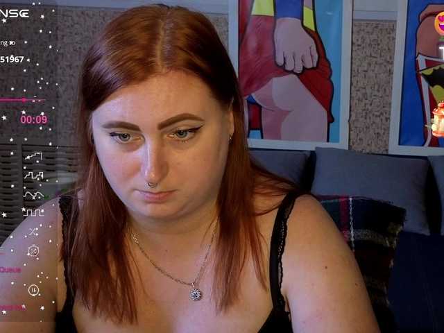 Aliciaredluv live cam on BongaCams