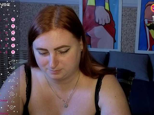 Aliciaredluv live cam on BongaCams
