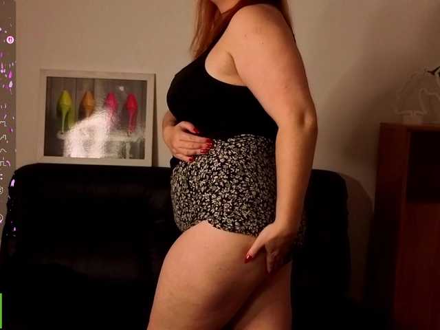 Aliciaredluv live cam preview
