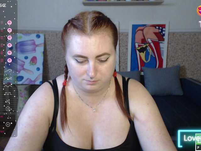 Aliciaredluv live webcam show