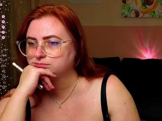 Aliciaredluv live cam on BongaCams