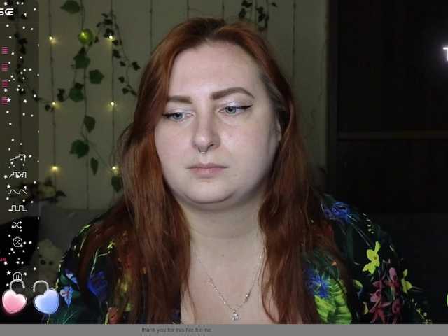 Aliciaredluv live cam on BongaCams