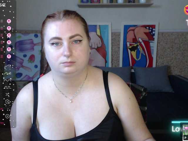 Aliciaredluv live webcam show