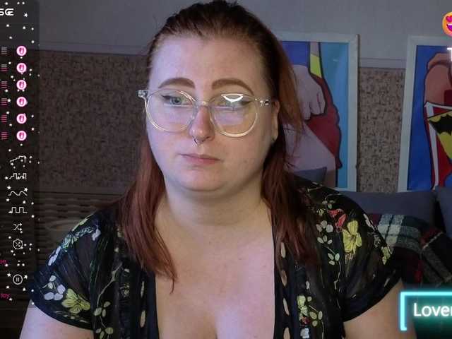 Aliciaredluv live cam