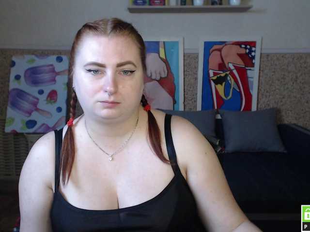 Aliciaredluv live webcam show
