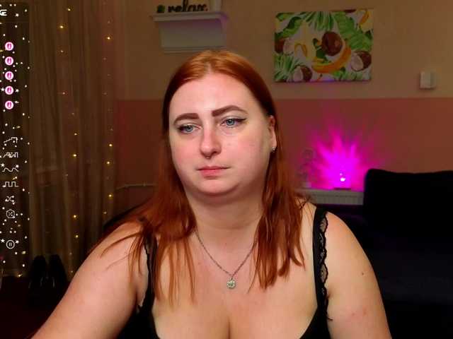 Aliciaredluv live cam on BongaCams