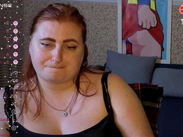 Aliciaredluv live cam on BongaCams