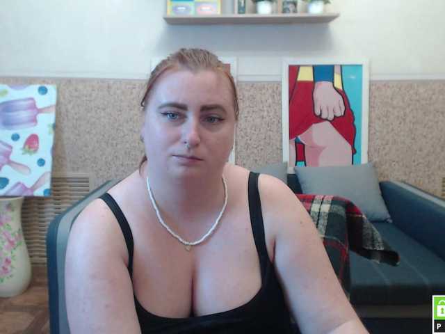 Aliciaredluv live cam on BongaCams