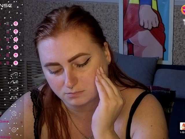 Aliciaredluv live cam on BongaCams