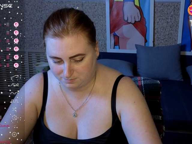 Aliciaredluv live cam on BongaCams