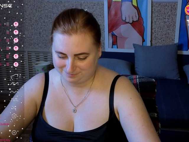 Aliciaredluv live cam on BongaCams