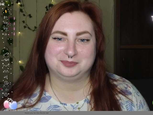 Aliciaredluv's BongaCams show and profile