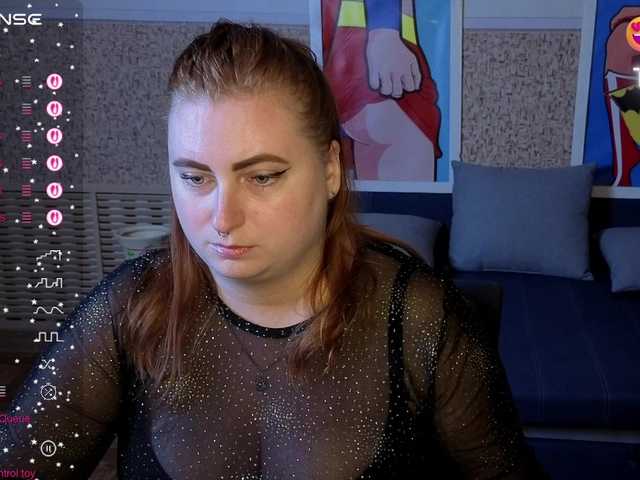 Aliciaredluv live cam on BongaCams