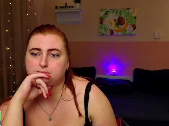 Aliciaredluv live cam on BongaCams