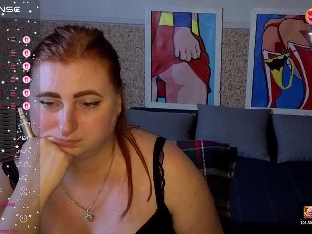 Aliciaredluv live cam on BongaCams