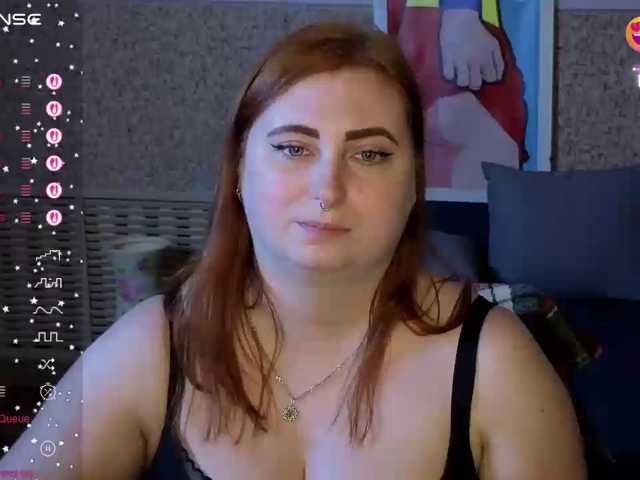 Aliciaredluv live cam preview