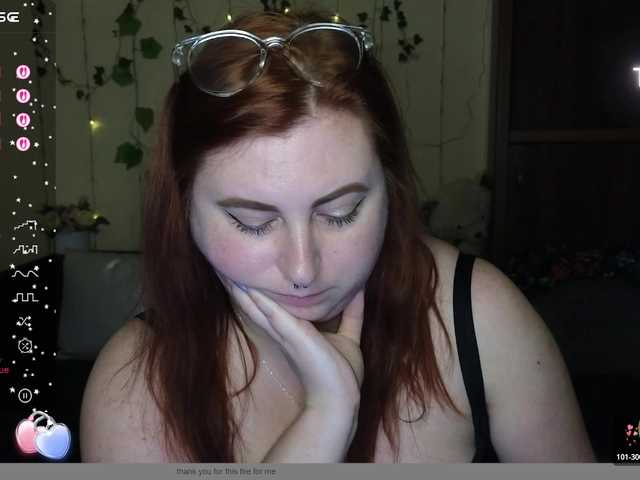 Aliciaredluv webcam