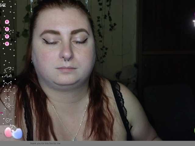 Aliciaredluv webcam