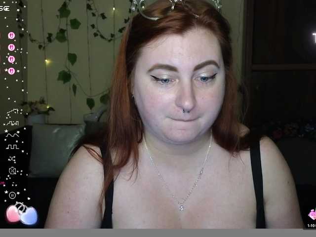 Aliciaredluv webcam