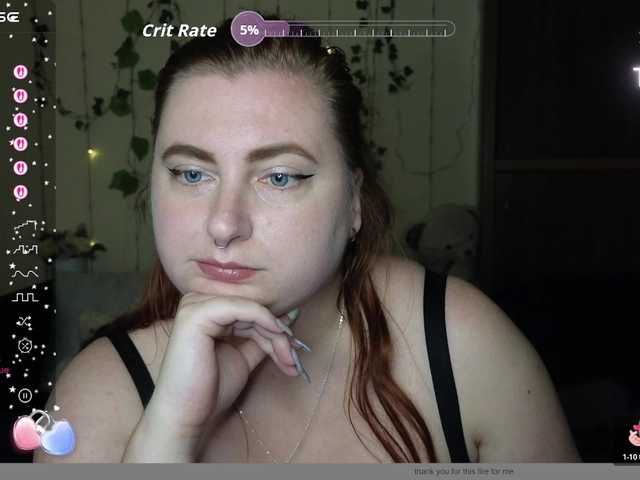 Aliciaredluv live cam on BongaCams