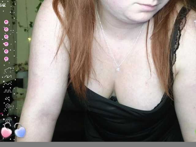 Aliciaredluv webcam