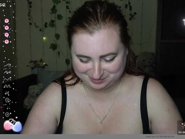 Aliciaredluv live cam on BongaCams