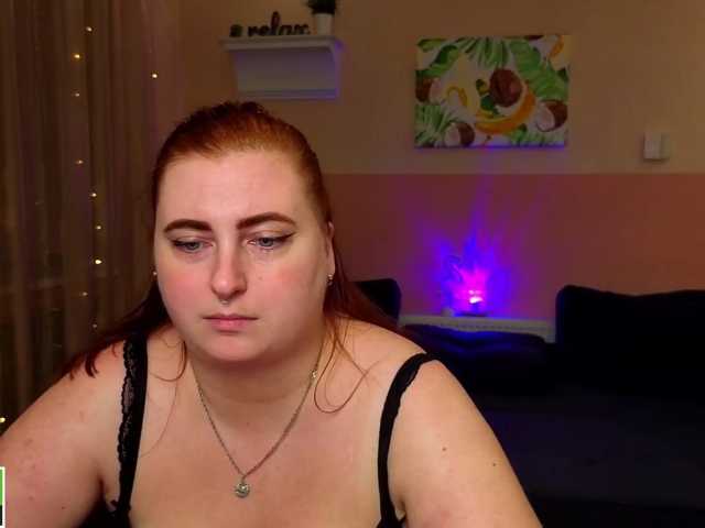 Aliciaredluv live cam on BongaCams