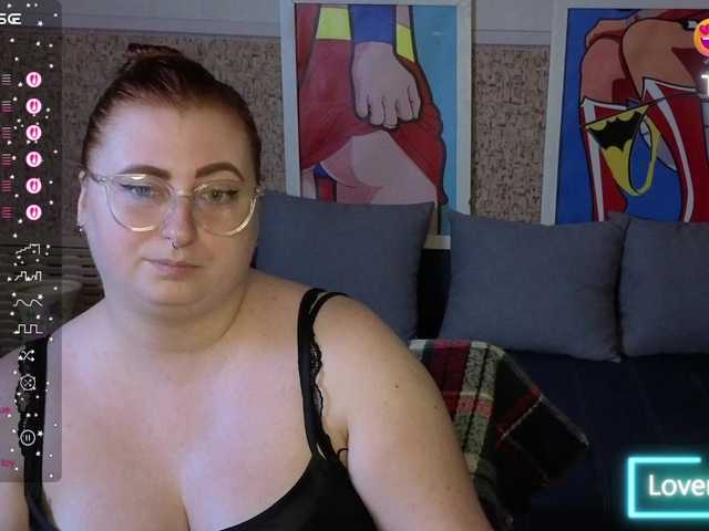 Aliciaredluv live cam on BongaCams